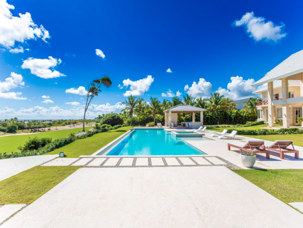 Luxurious Punta Cana Villa with Private Pool & Beach Access